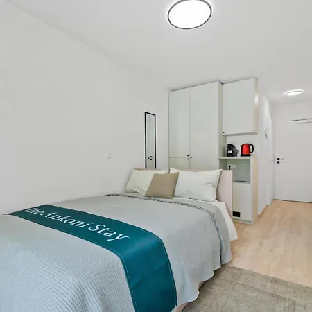 Ankoni Stay- 3,2 - Shared Kitchen Daire