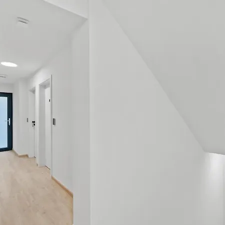Ankoni Stay- 3,2 - Shared Kitchen * Luxemburg