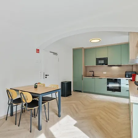 Ankoni Stay- 3,2 - Shared Kitchen Daire
